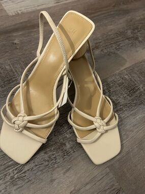 H&M Cream Knotted Strappy Block Heel Sandals